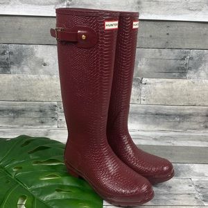 Hunter Perfect Pairs Crocodile print boots shoes